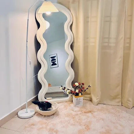 Heysnowy 8-15Pax #Freenetflix #Gated & Guarded #Water Dispenser #4 Bedrooms Kluang Exterior photo