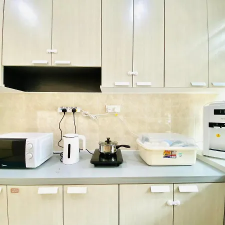 Heysnowy 8-15Pax #Freenetflix #Gated & Guarded #Water Dispenser #4 Bedrooms Kluang Exterior photo